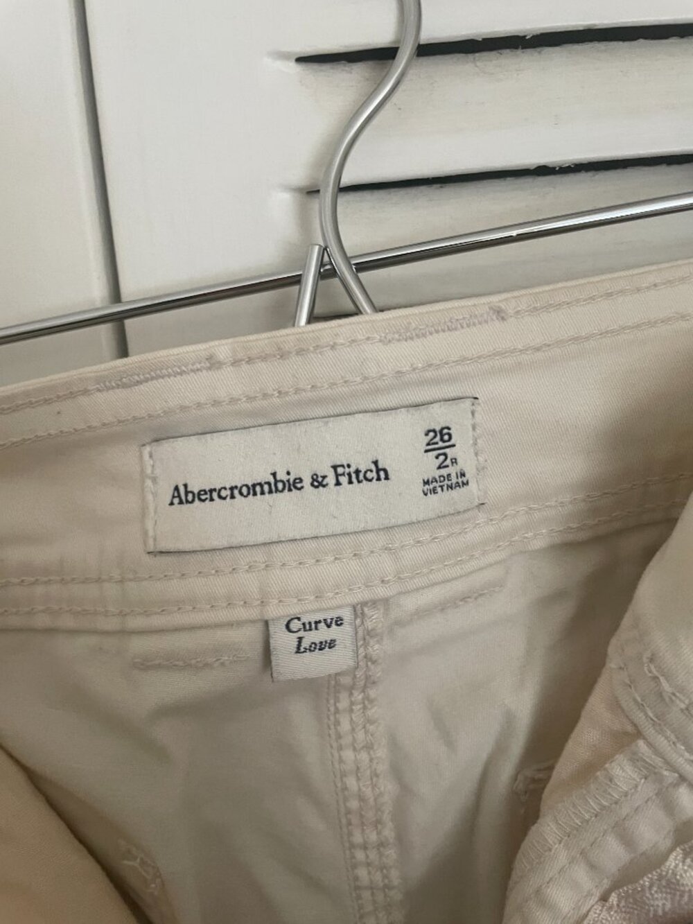 Abercrombie & Fitch Curve Love Relaxed Cargo Pant - Size 2/26, White/Cream - Picture 9 of 10